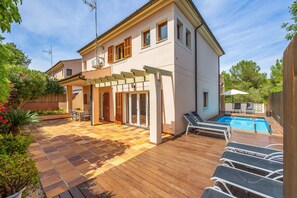 Pool - Vacation Home Tomymar with Pool, Wi-Fi, Garden & Terrace (Cala Ratjada)