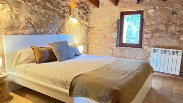 3 habitaciones, tabla de planchar con plancha y wifi gratis