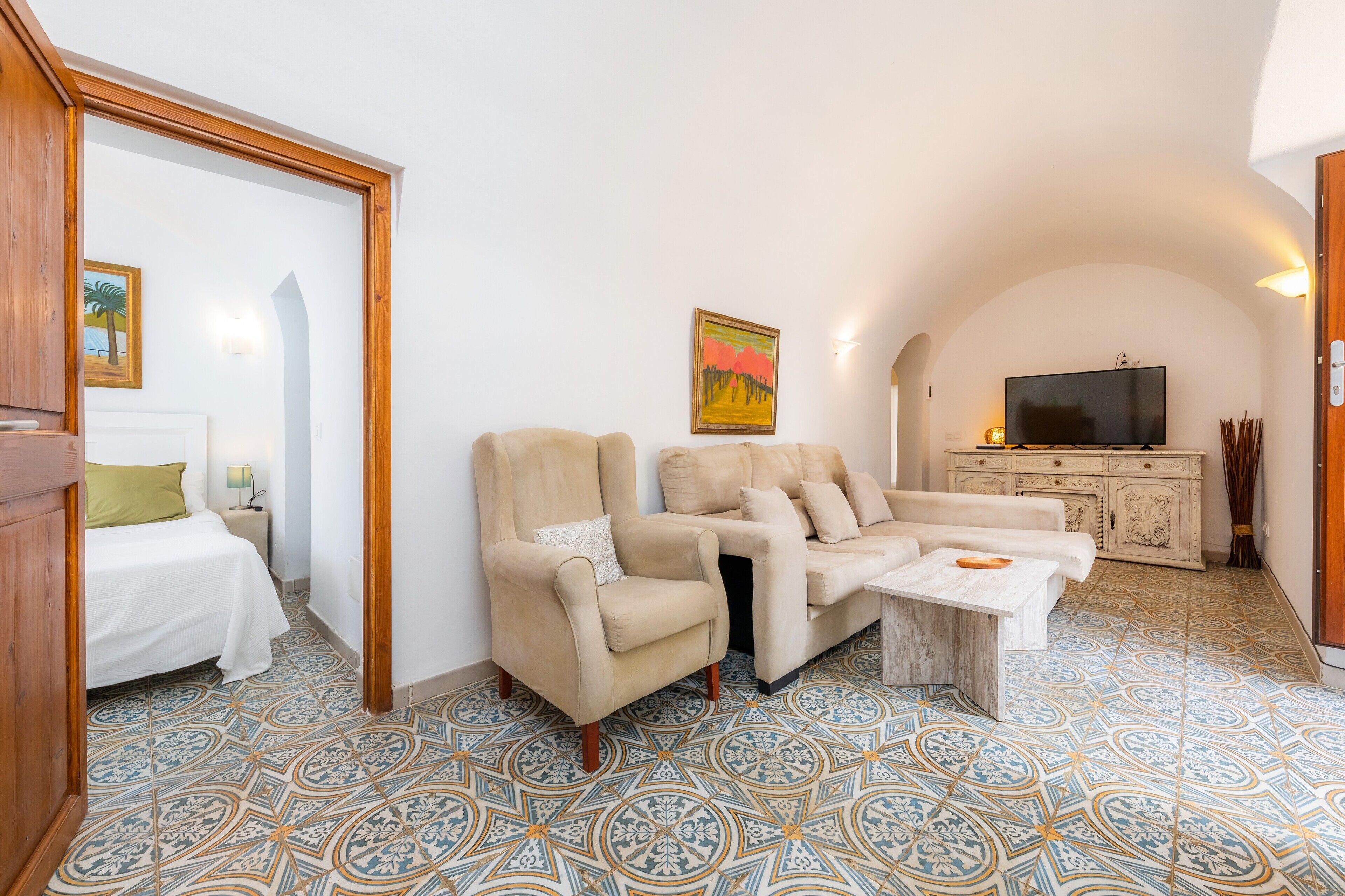 Tv, pejs, stereoanlæg