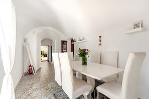 Dining - Vacation Home "Molino Son Moll" with Pool, Wi-Fi, Balcony, Garden & Terrace (Cala Ratjada)