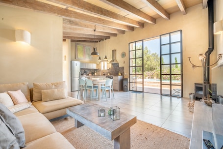 TV, fireplace. Holiday Home 'Cascada' with Mountain View, Private Pool and Wi-Fi