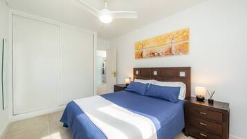 2 habitaciones, tabla de planchar con plancha y wifi gratis