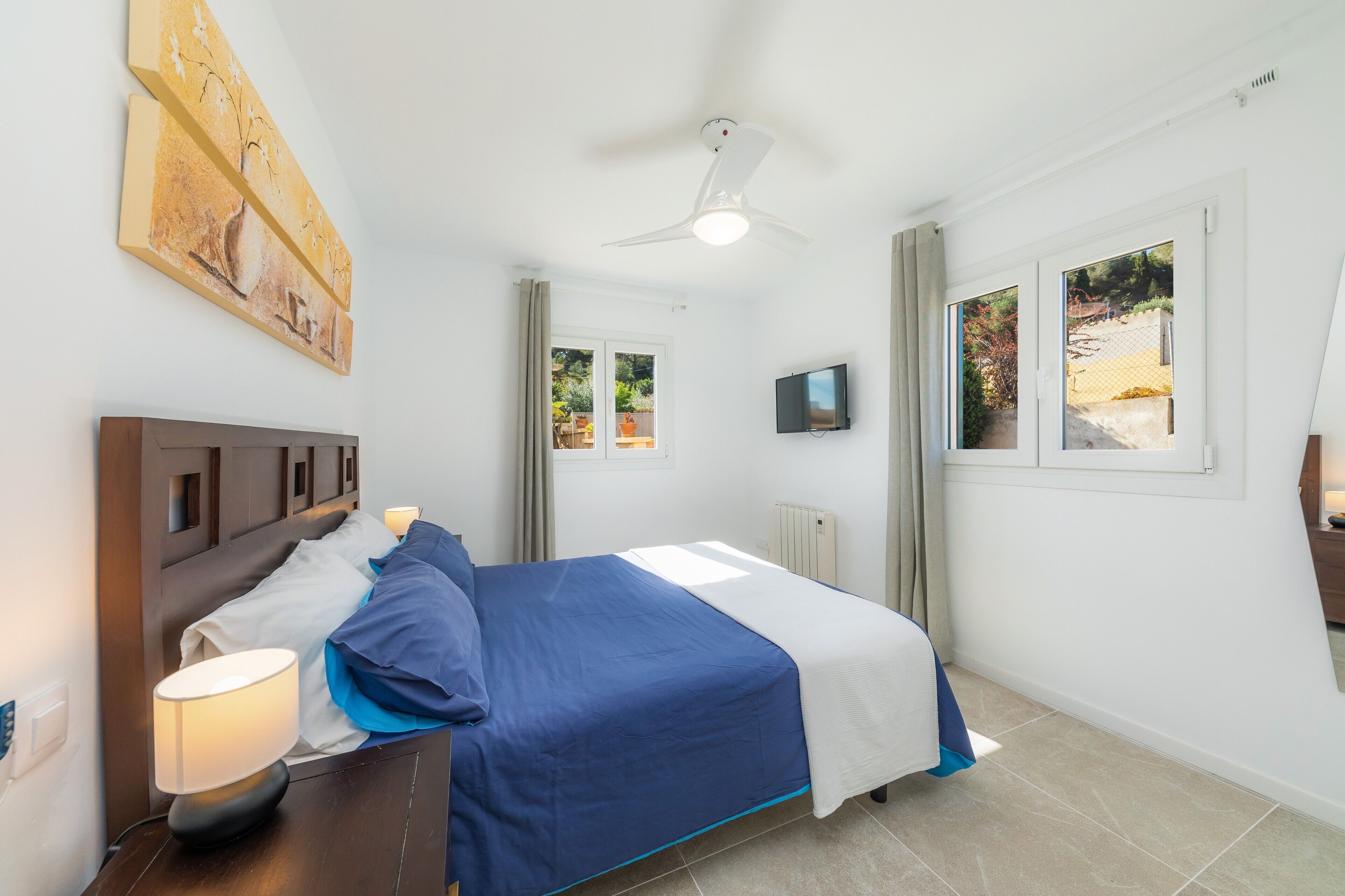 2 chambres, fer et planche à repasser, Wi-Fi gratuit, draps fournis