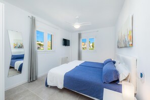 2 bedrooms, iron/ironing board, free WiFi, bed sheets - Apartamento "La Pergola" with Wi-Fi, A/C, Terrace & Garden (Font de Sa Cala)