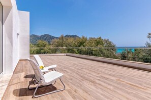 Terrace/patio - Villa Son Jordi with Pool & Direct Access to the Beach in Costa de los Pinos (Son Servera)