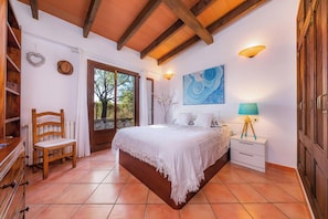 4 chambres, fer et planche Ă repasser, Wi-Fi gratuit, draps fournis