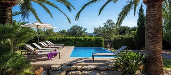 Vakantiehuis Finca Angela met zwembad, Wi-Fi, terras & tuin