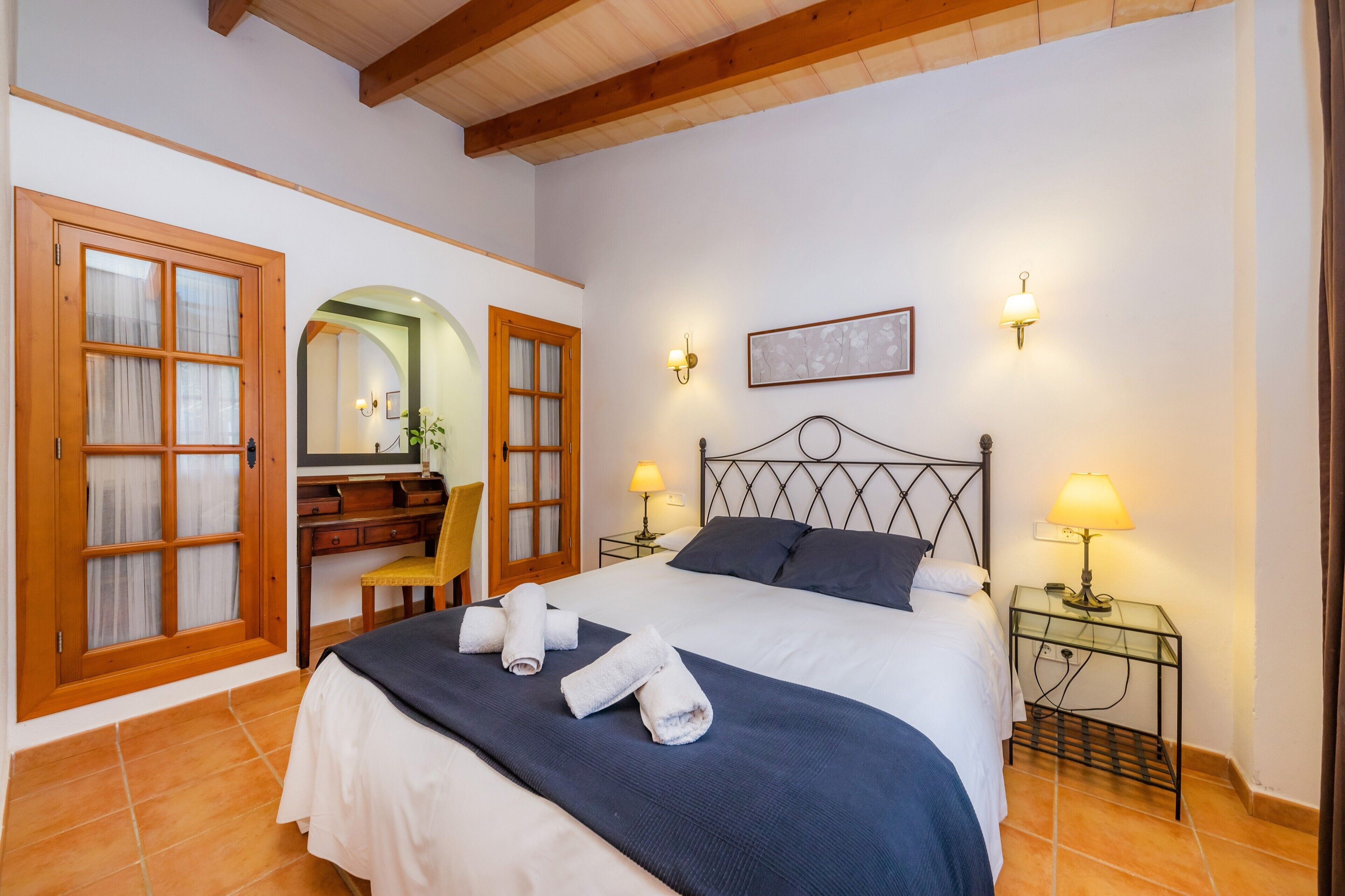 5 Schlafzimmer, Bügeleisen/Bügelbrett, kostenloses WLAN, Bettwäsche