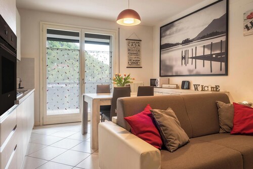 Holiday Apartment "Ormeggio Lago Maggiore" with Mountain View, Wi-Fi & Terrace