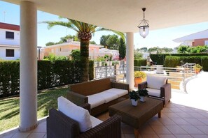 Terrace/patio - Villa "Northern Star" near the beach with pool, Wi-Fi, air conditioning, terrace and garden (Alcudia)