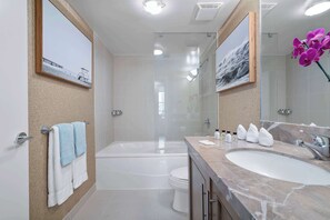 Een douche, een haardroger