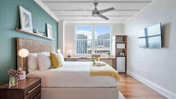 Bügeleisen/Bügelbrett, Reisekinderbett, WLAN, Bettwäsche