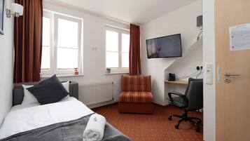 1 Schlafzimmer, Schreibtisch, WLAN, Bettwäsche