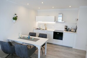 Køleskab, mikrobølgeovn, ovn, opvaskemaskine