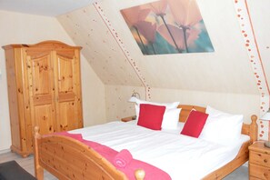 1 Schlafzimmer, Reisekinderbett, WLAN, Bettwäsche