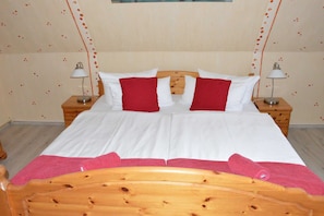 1 Schlafzimmer, Reisekinderbett, WLAN, BettwÀsche