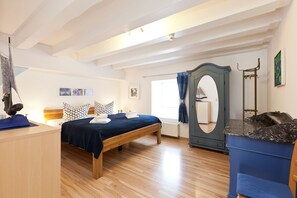 2 Schlafzimmer, Schreibtisch, WLAN, Bettwäsche