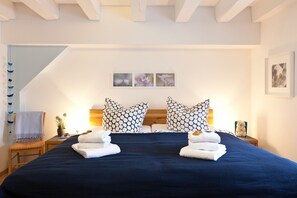 2 Schlafzimmer, Schreibtisch, WLAN, Bettwäsche