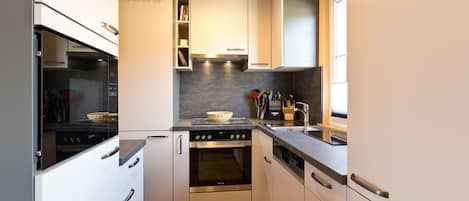Fridge, microwave, oven, dishwasher