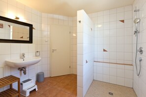 Shower - Ferienhaus Fernweh, Deutschland (Göhren-Lebbin)