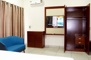 Superior-Zimmer | Minibar, individuell eingerichtet, Schreibtisch