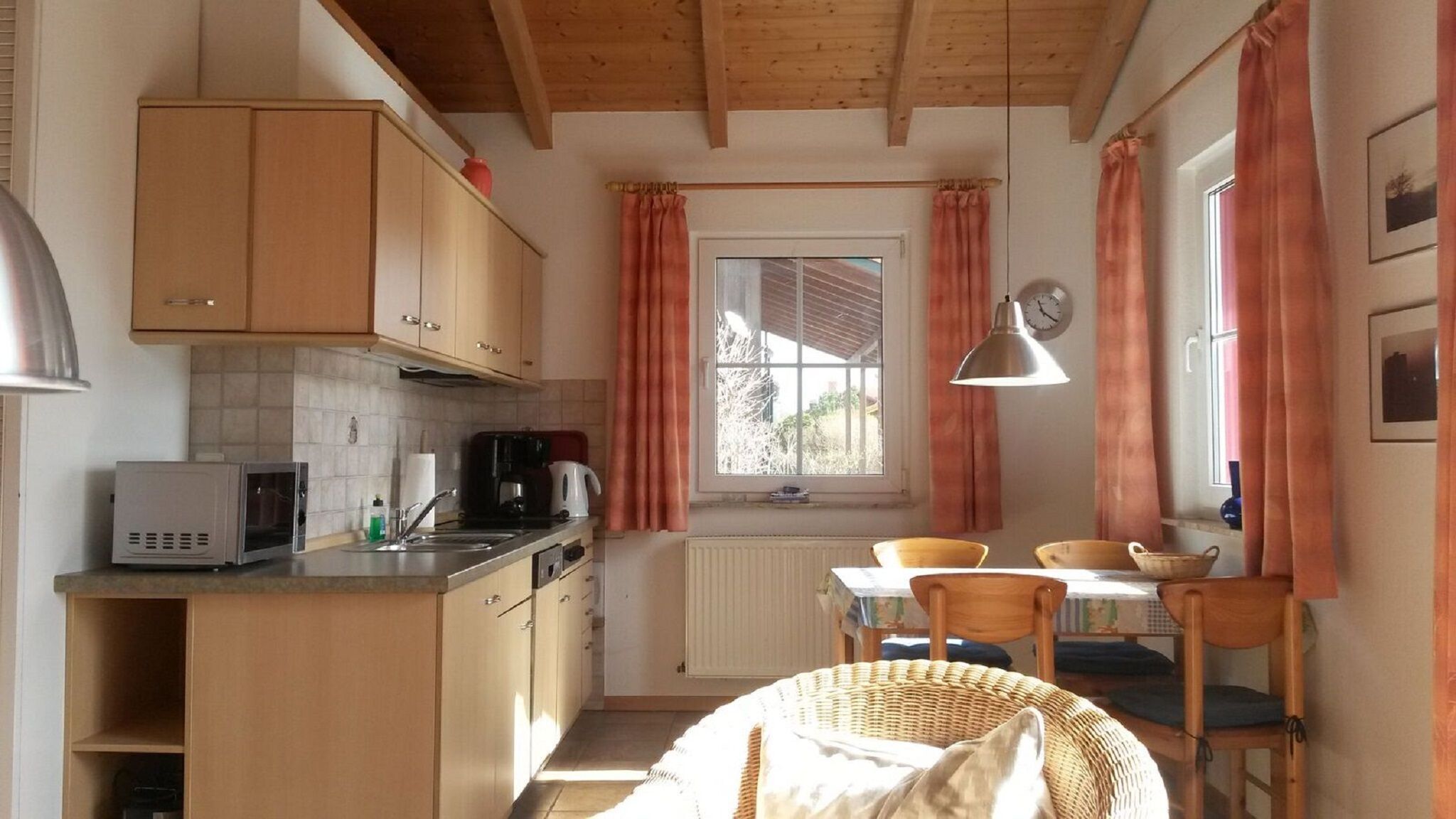Kühlschrank, Mikrowelle, Geschirrspüler