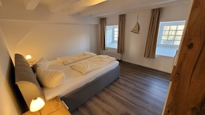 2 soveværelser, sengetøj