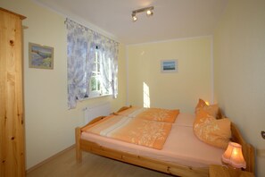 3 chambres, lit parapluie, Wi-Fi, draps fournis