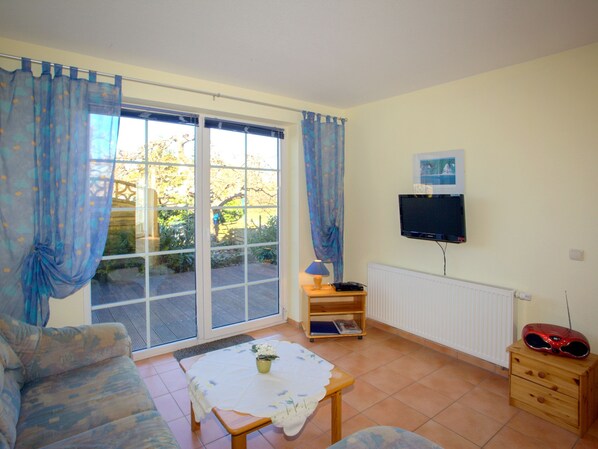 Unclassified image, 1 of 9, button