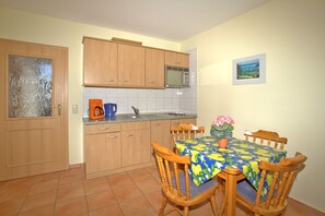 Unclassified image, 5 of 7, button - Vacation apartment 2 - Villa Lisa (Glowe)