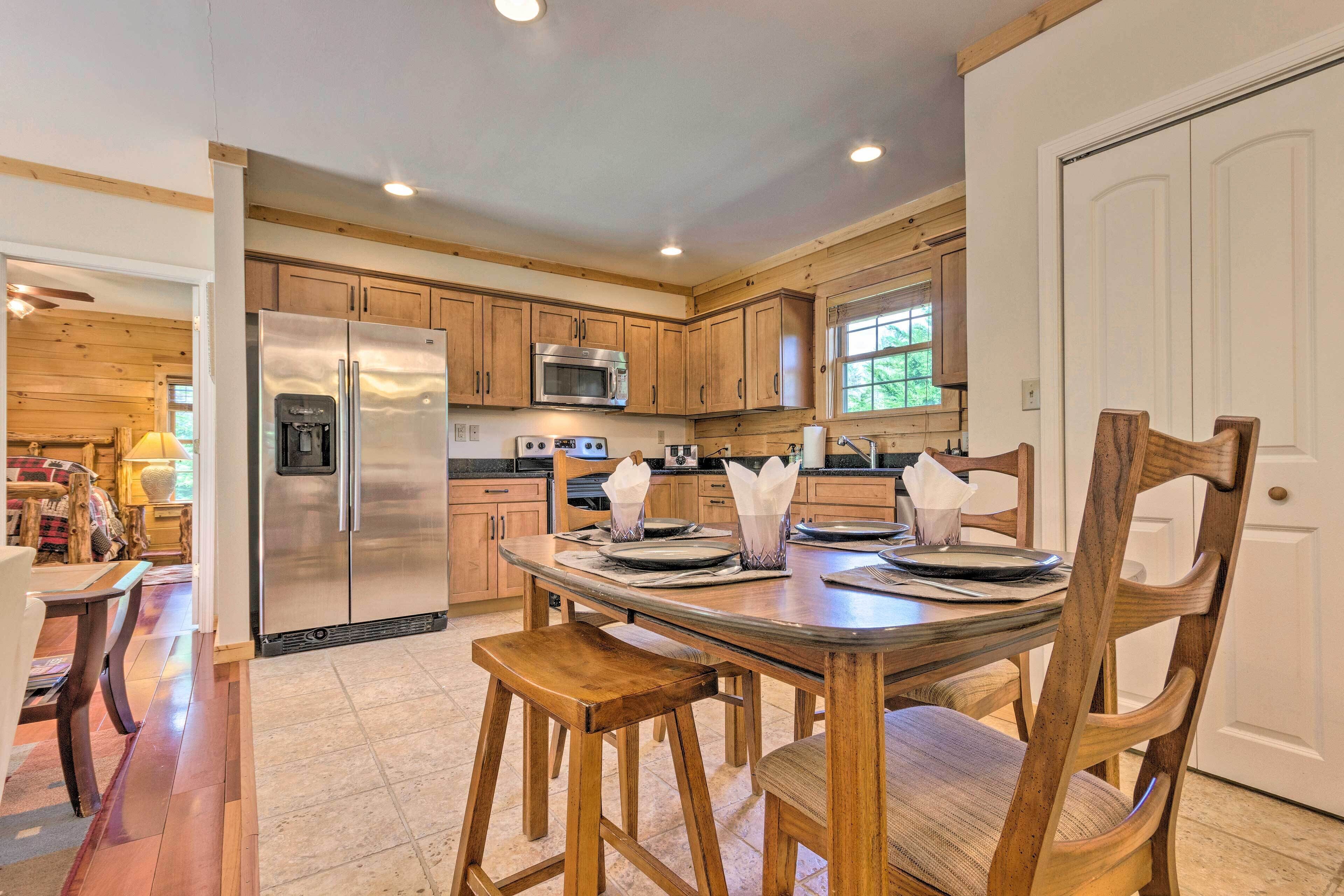 Riverfront Marshall Escape w/ Mountain Views!