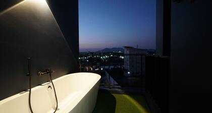 Blumonkey Hub & Hotel Chanthaburi