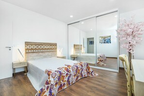 1 bedroom, iron/ironing board, travel cot, free WiFi