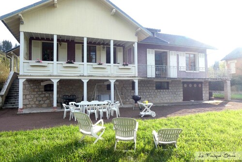 Maison de vacances au bord du lac d'Aiguebelette pour 12/14 personnes