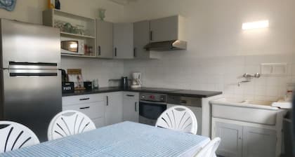 Maison de vacances au bord du lac d'Aiguebelette pour 12/14 personnes