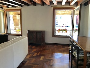 Interior - La Felice Canal Grande (Venezia)
