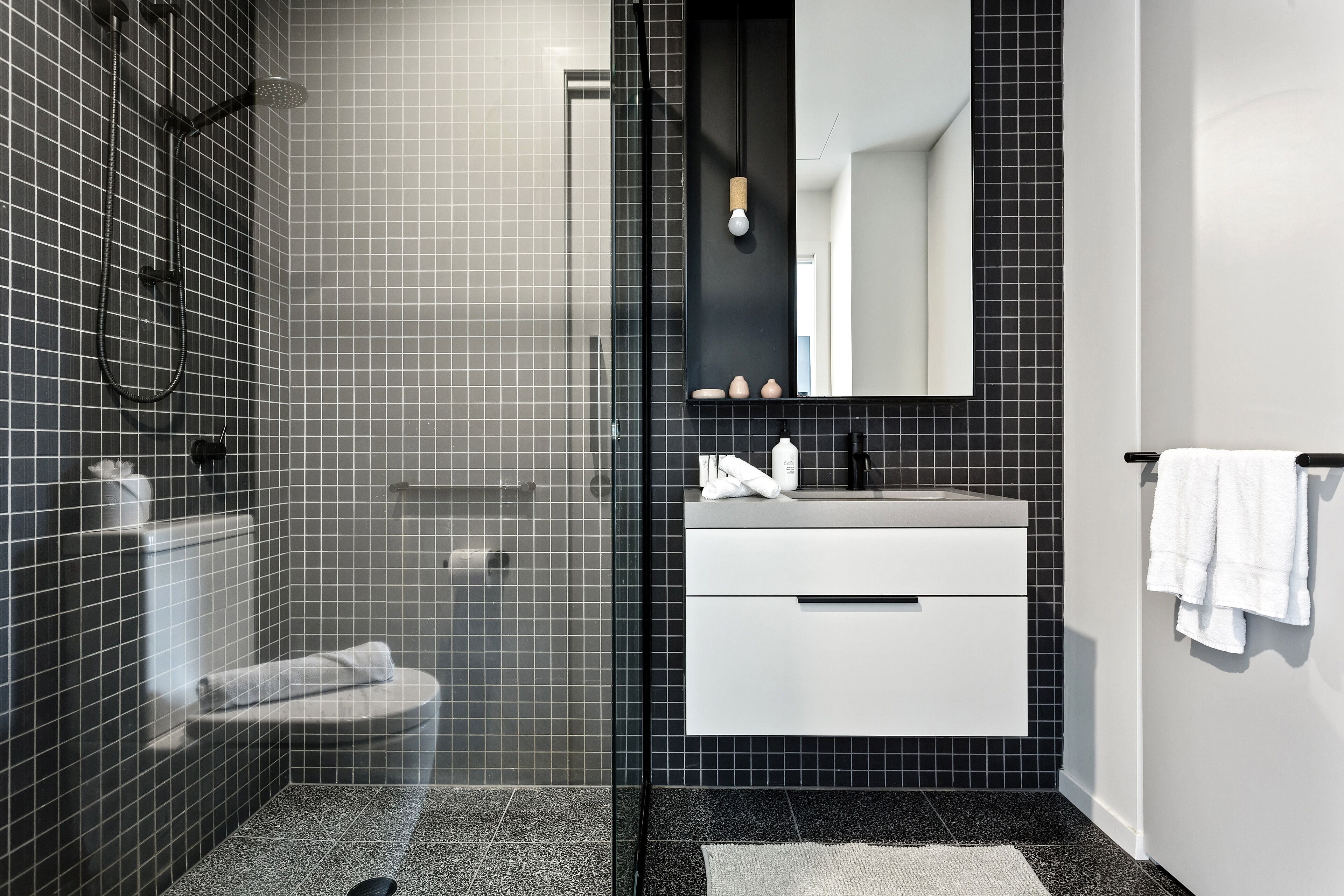 Palmerston St Apartments by Urban Rest — image 10