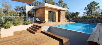 Villa Lutaquenmalou close to beaches heated swimming pool, terraces, rooftop