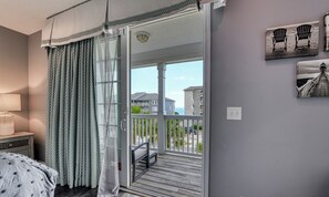 Room - Serenity by the Sea - Six Bedroom, Five Bath House with Private Pool (Surfside Beach)