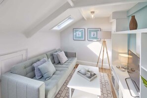 TV, offices - Host & Stay | Cooks Cabin (Whitby)