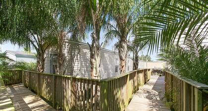 EXCEPTIONAL EXCLUSIVE ONE-OF-A-KIND 5 BEDROOM 5 BATH LODGE IN VENICE