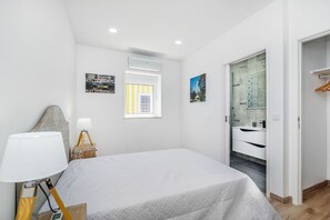 1 bedroom, iron/ironing board, travel cot, free WiFi