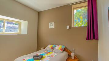 4 Schlafzimmer, Bügeleisen/Bügelbrett, Reisekinderbett, kostenloses WLAN
