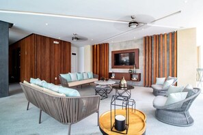 TV - Huge Upscale 1 BD at Pavilion! (Puerto Vallarta)