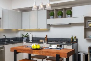 Fridge, microwave, oven, stovetop