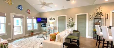 House, 2 Bedrooms | Living area | Smart TV