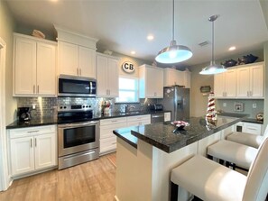 House, 2 Bedrooms | Private kitchen | Fridge, coffee/tea maker, toaster