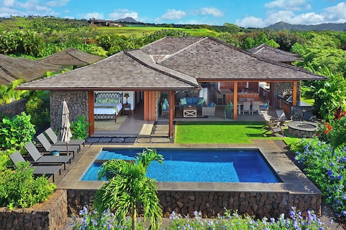 Hale 'Imi Ola: Ocean Views, Luxury, Balinese Charm