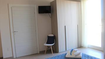 1 camera, culla da viaggio, Wi-Fi gratuito, lenzuola