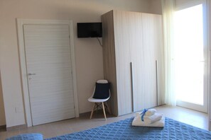 1 camera, culla da viaggio, Wi-Fi gratuito, lenzuola